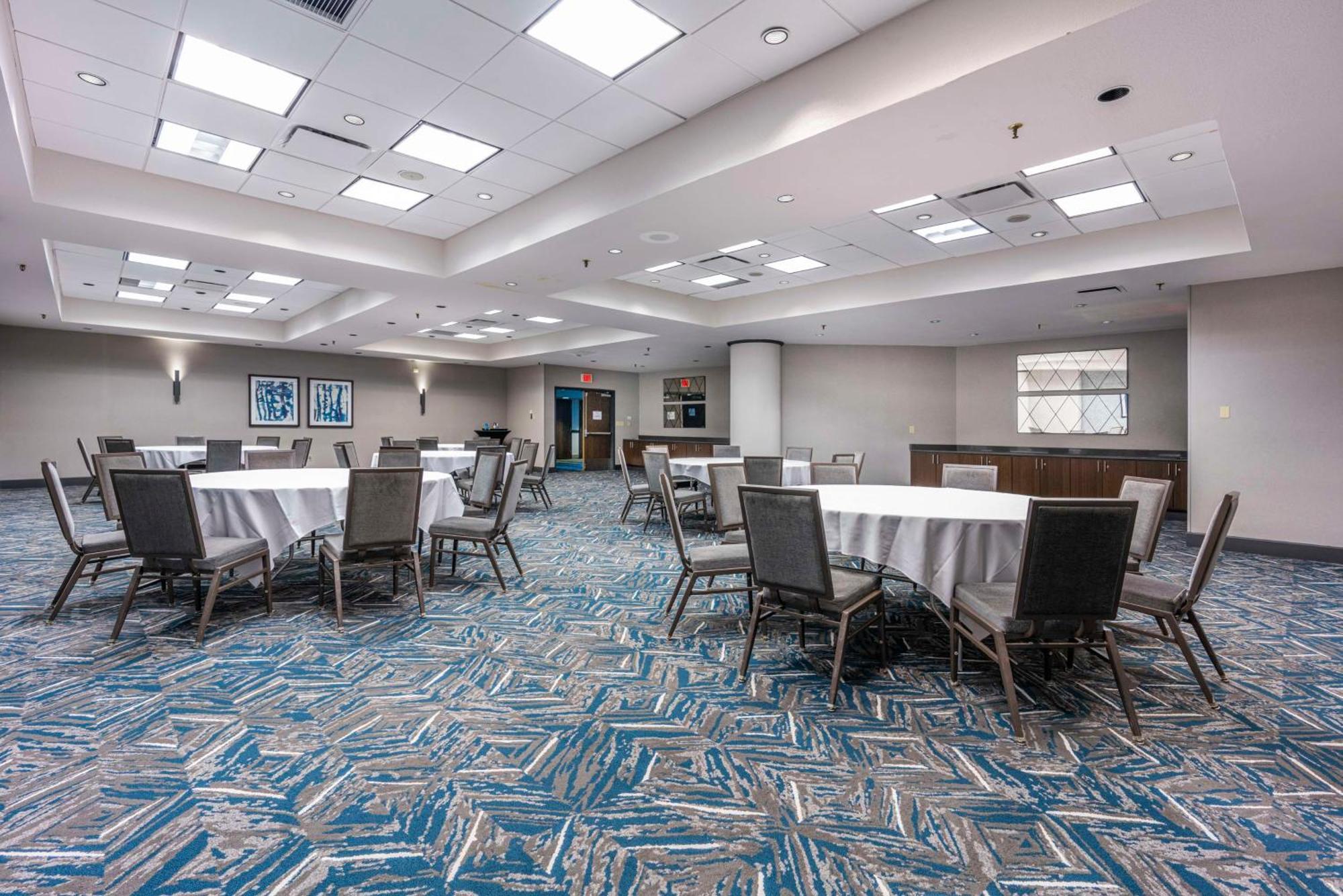 Embassy Suites By Hilton Indianapolis Downtown Luaran gambar