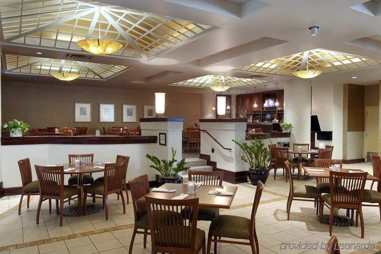 Embassy Suites By Hilton Indianapolis Downtown Restoran gambar