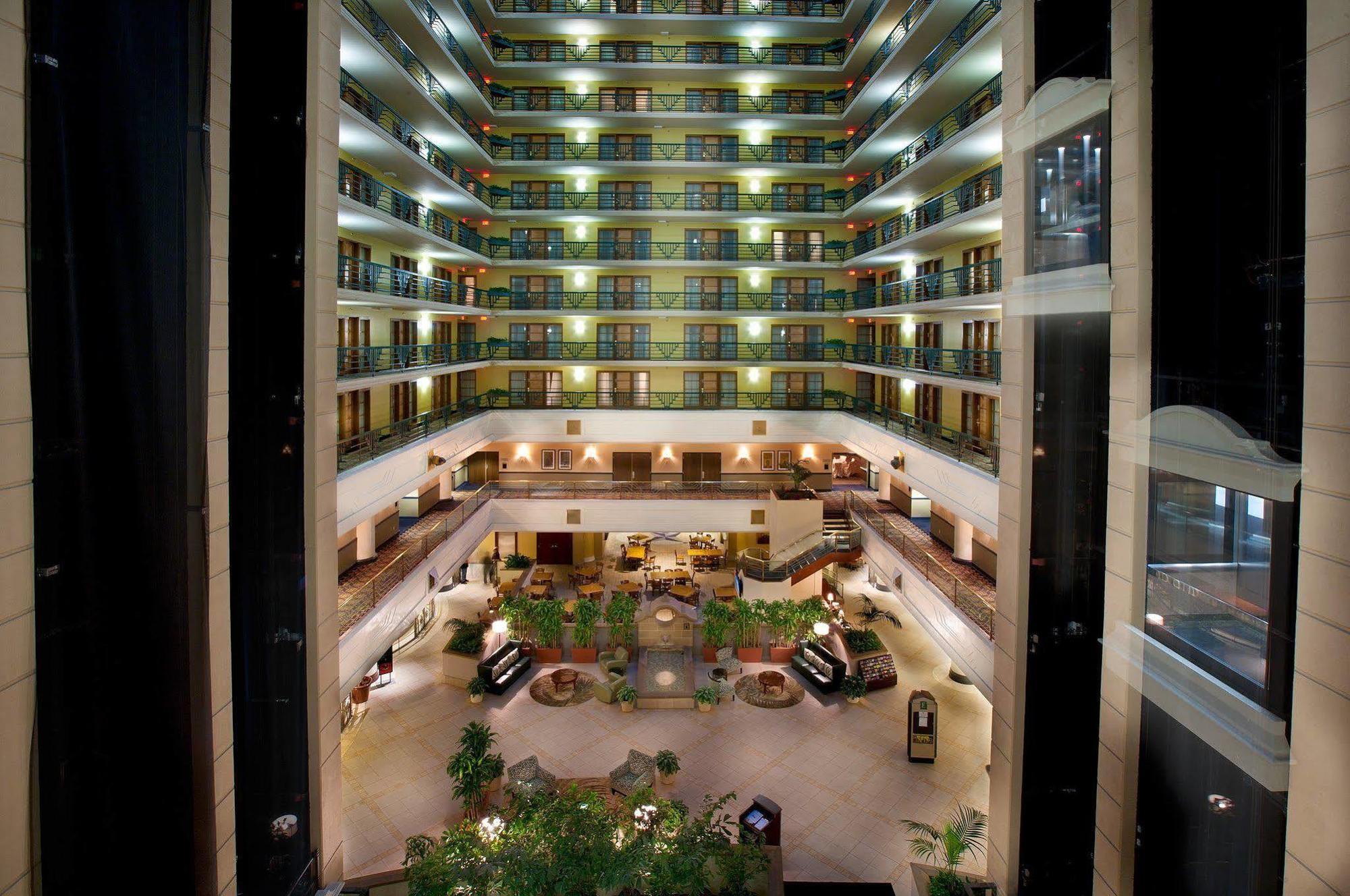 Embassy Suites By Hilton Indianapolis Downtown Dalaman gambar